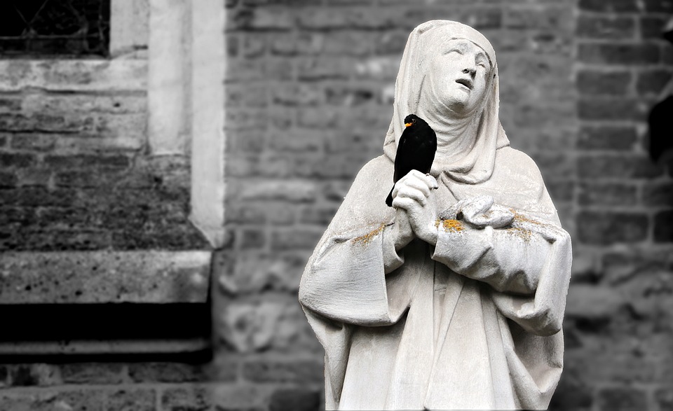 ЯК ВИЦ: Монахиня се моли на Бог за покаяние
